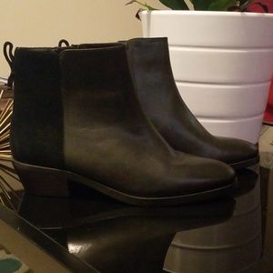 SOLD ON M!AUTHENTIC COACH BOOTIES (priced to sell)